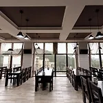 Brooklyn Hotel Yablunytsya